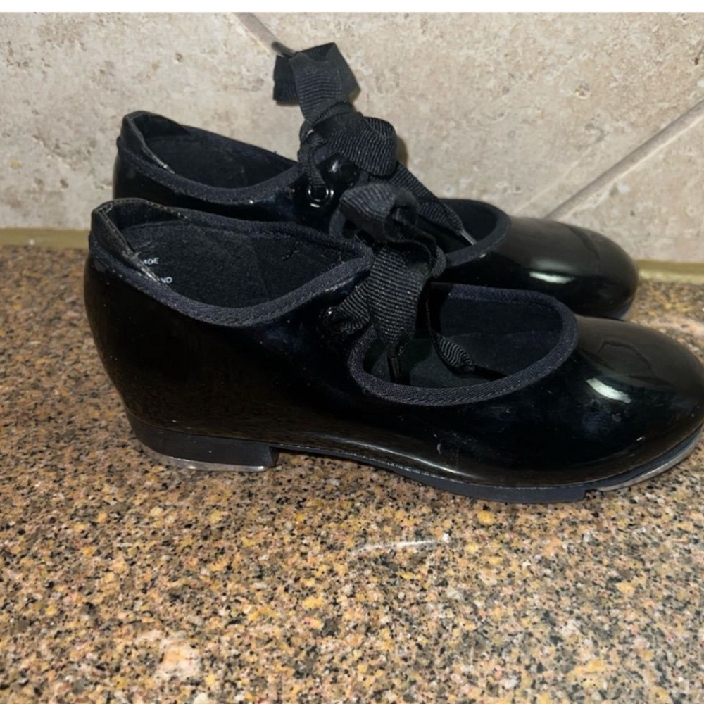 Girls Capezio Tap Shoes Size 11M Black